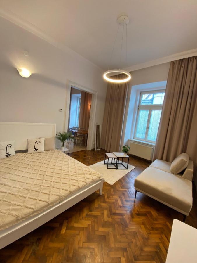 Apartment In City Center Kosice Ngoại thất bức ảnh