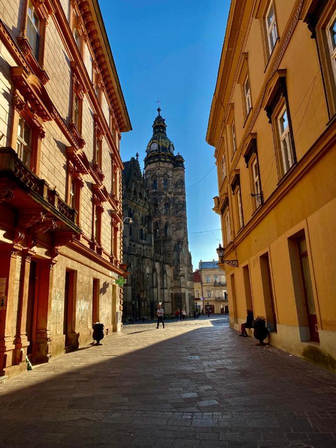Apartment In City Center Kosice Ngoại thất bức ảnh